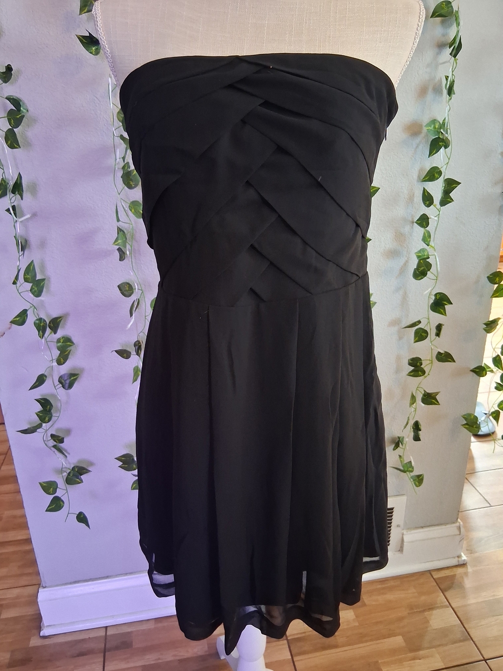 Express Black Strapless Pleated Cocktail Dress